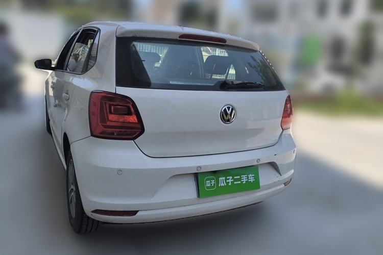 Used Volkswagen Polo 2016 1.4L Manual Fashion Model Exterior 4