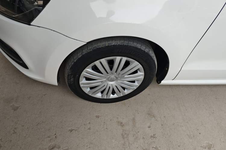Used Volkswagen Polo 2016 1.6L Automatic Comfort Model Exterior 4