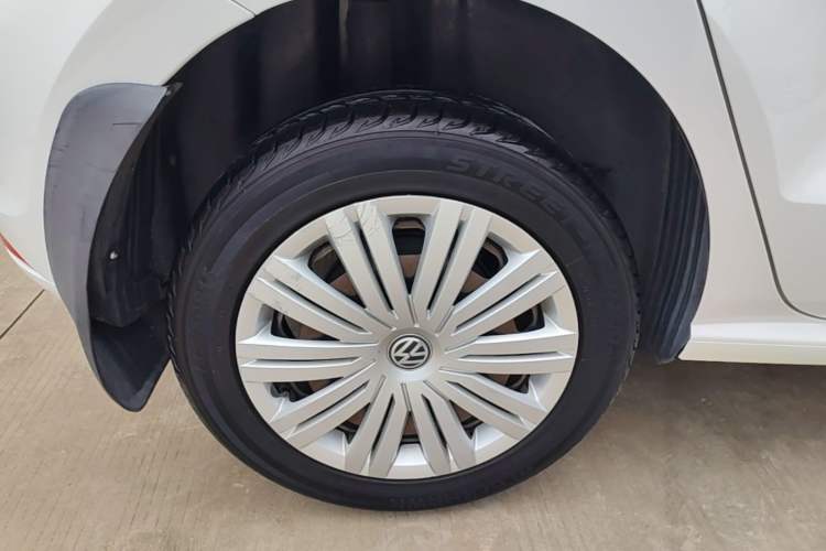 Used Volkswagen Polo 2016 1.6L Automatic Comfort Model Exterior 5