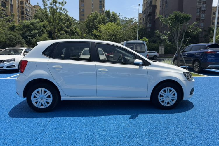 Used Volkswagen Polo 2016 1.4L Automatic Trendy Model Exterior 5
