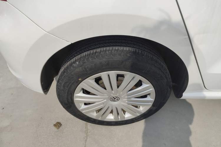 Used Volkswagen Polo 2016 1.6L Automatic Comfort Model Exterior 5