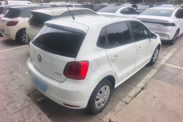 Used Volkswagen Polo 2016 1.4L Manual Fashion Model Exterior 5