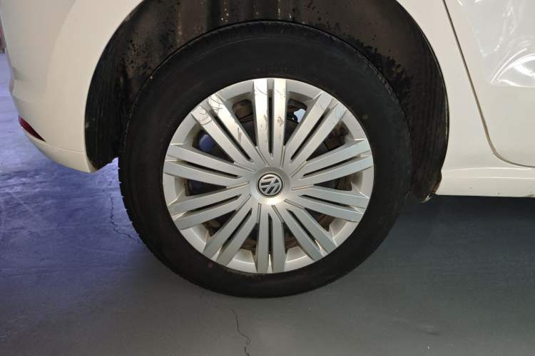 Used Volkswagen Polo 2016 1.6L Automatic Comfort Model Exterior 5