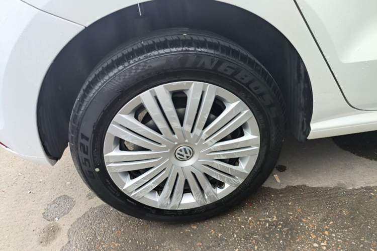 Used Volkswagen Polo 2016 1.6L Automatic Comfort Model Exterior 5