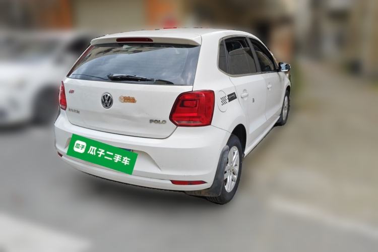 Used Volkswagen Polo 2016 1.4L Manual Fashion Model Exterior 5