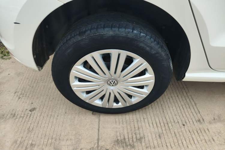 Used Volkswagen Polo 2016 1.6L Manual Comfort Model Exterior 5