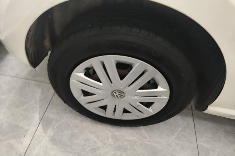 Used Volkswagen Polo 2016 1.4L Automatic Trendy Model Exterior 5