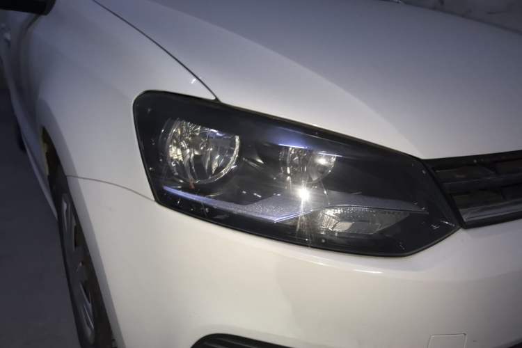 Used Volkswagen Polo 2016 1.4L Automatic Trendy Model Exterior 6
