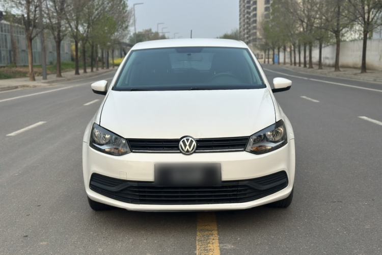 Used Volkswagen Polo 2016 1.4L Manual Fashion Model Exterior 6