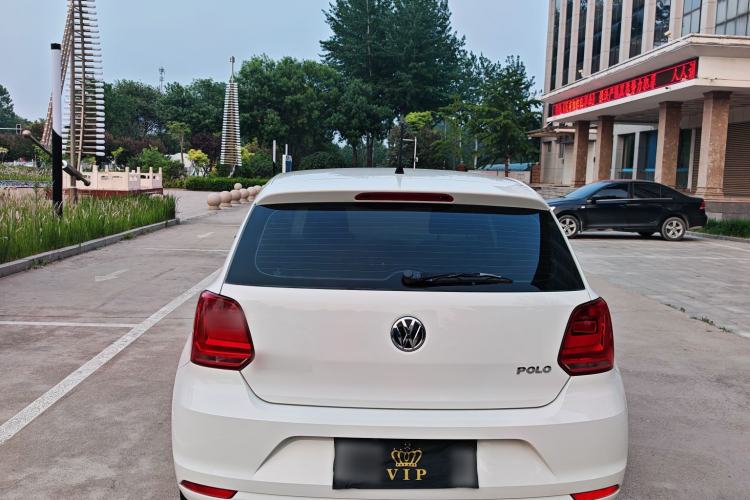 Used Volkswagen Polo 2016 1.4L Manual Fashion Model Exterior 6