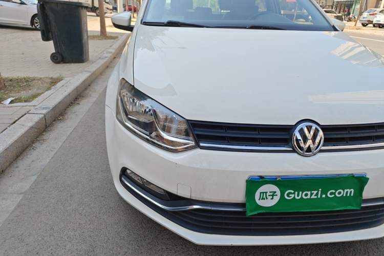Used Volkswagen Polo 2016 1.6L Automatic Comfort Model Exterior 6
