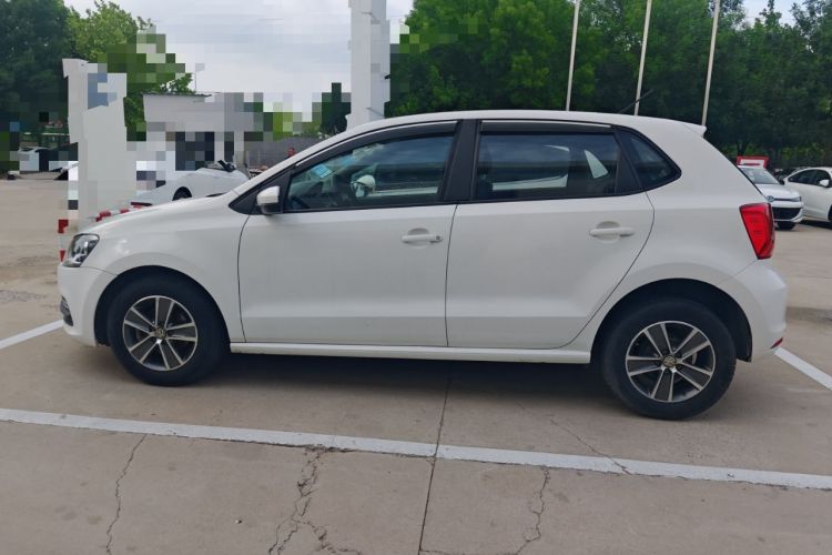 Used Volkswagen Polo 2016 1.4L Manual Fashion Model Exterior 6