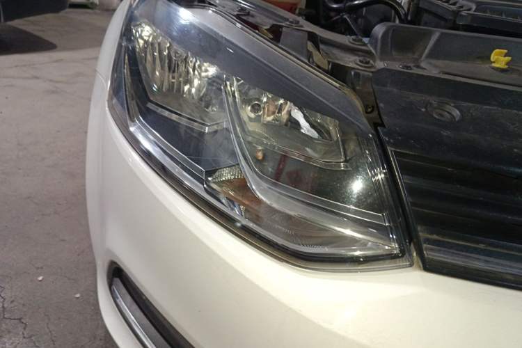 Used Volkswagen Polo 2016 1.6L Automatic Comfort Model Exterior 6