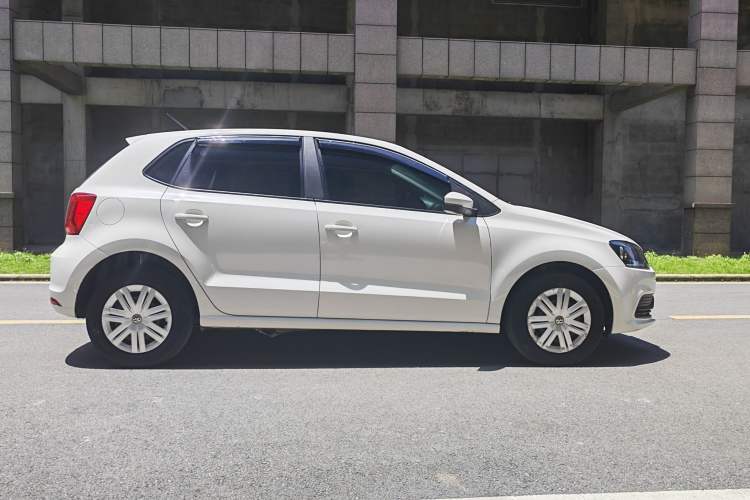 Used Volkswagen Polo 2016 1.4L Automatic Trendy Model Exterior 6