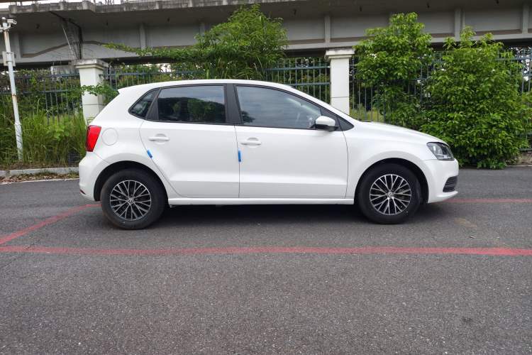 Used Volkswagen Polo 2016 1.4L Automatic Trendy Model Exterior 7