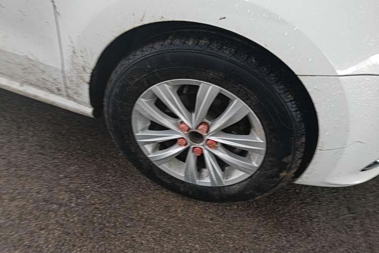 Used Volkswagen Polo 2016 1.6L Automatic Comfort Model Exterior 7