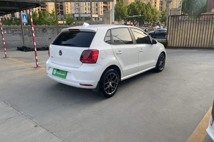 Used Volkswagen Polo 2016 1.6L Automatic Comfort Model Exterior 8