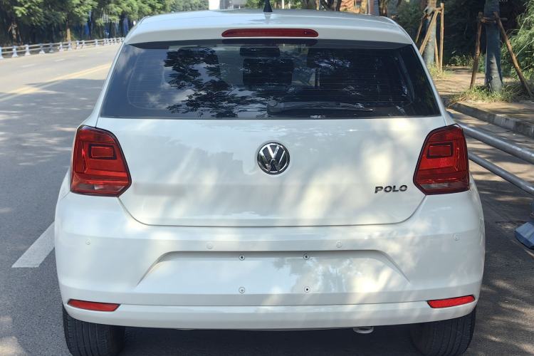 Used Volkswagen Polo 2016 1.4L Manual Fashion Model Exterior 8
