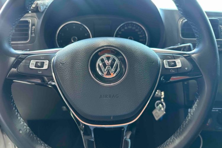 Used Volkswagen Polo 2016 1.6L Automatic Comfort Model Exterior 8