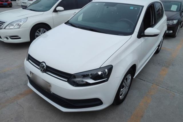 Ojetý Volkswagen Polo 2016 1.4L Automatic Trendy Model