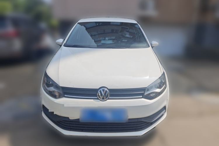 Used Volkswagen Polo 2016 1.4L Manual Fashion Model Front