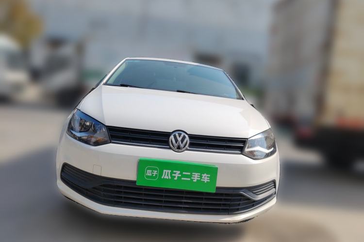 Used Volkswagen Polo 2016 1.4L Manual Fashion Model Front