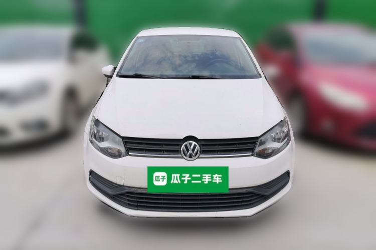 Used Volkswagen Polo 2016 1.4L Manual Fashion Model Front