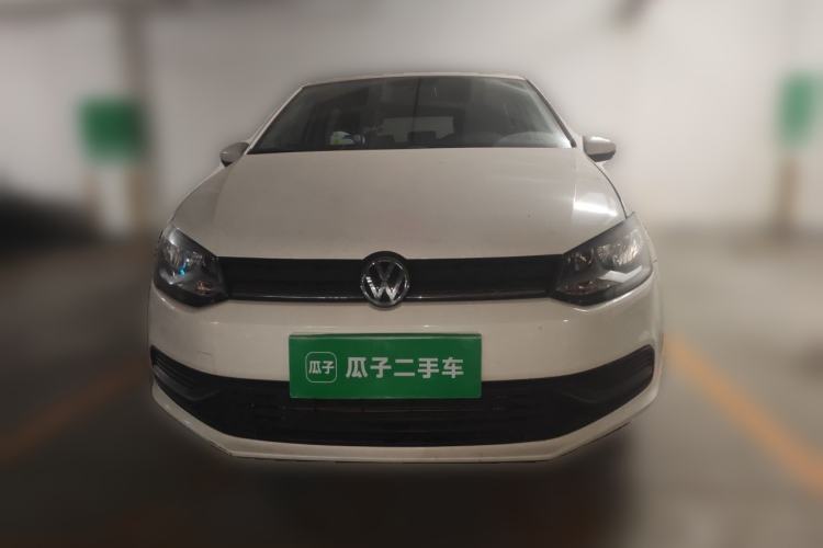 Used Volkswagen Polo 2016 1.4L Manual Fashion Model Front