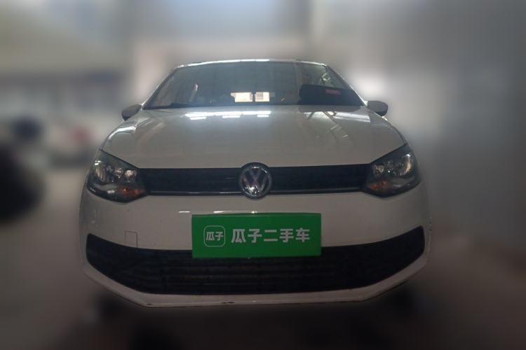 Used Volkswagen Polo 2016 1.4L Manual Fashion Model Front