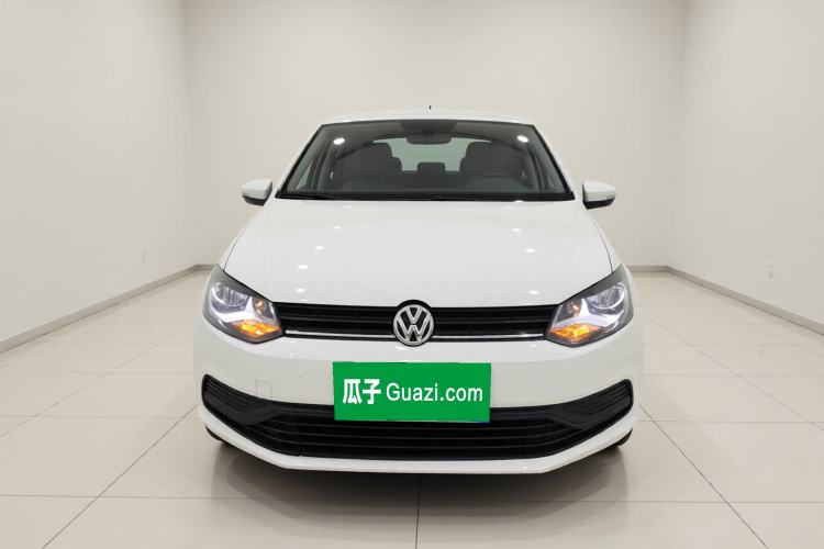 Used Volkswagen Polo 2016 1.4L Manual Fashion Model Front