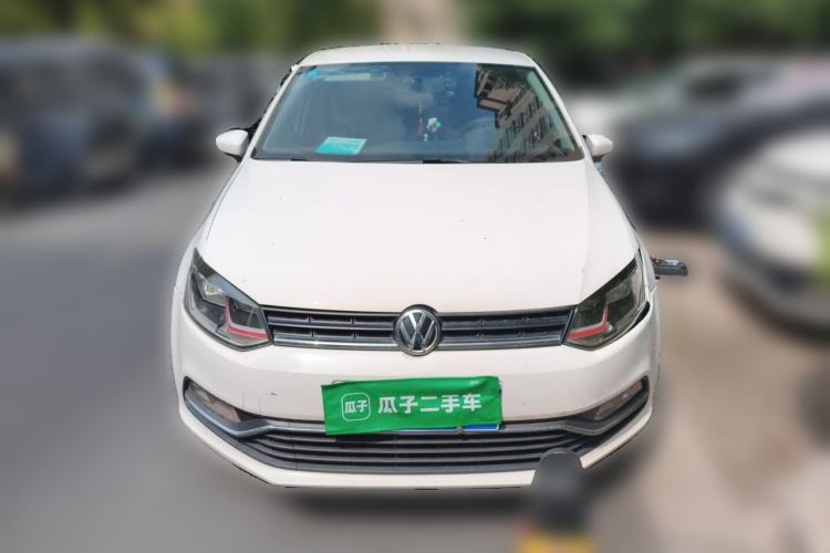 Used Volkswagen Polo 2016 1.4L Manual Fashion Model Front