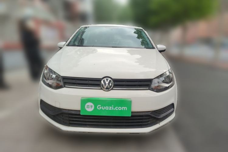 Used Volkswagen Polo 2016 1.4L Manual Fashion Model Front