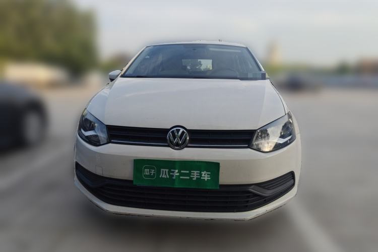 Used Volkswagen Polo 2016 1.4L Manual Fashion Model Front
