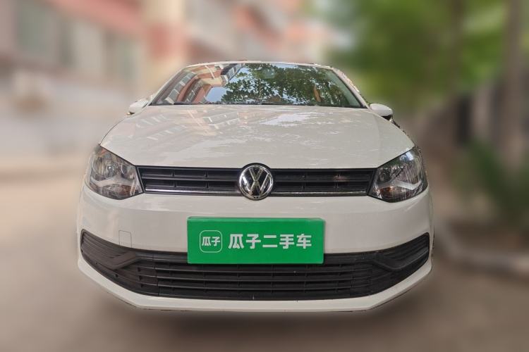 Used Volkswagen Polo 2016 1.4L Manual Fashion Model Front