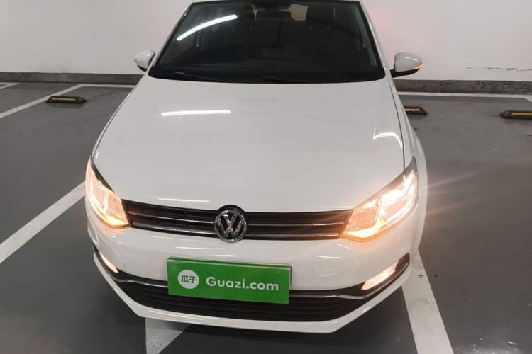 Used Volkswagen Polo 2016 1.6L Automatic Luxury Model Front