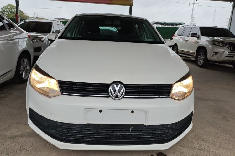 Used Volkswagen Polo 2016 1.4L Manual Fashion Model Front