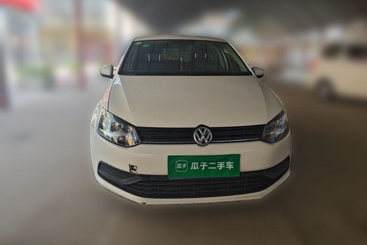 Used Volkswagen Polo 2016 1.4L Manual Fashion Model Front