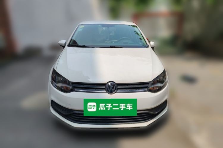 Used Volkswagen Polo 2016 1.4L Manual Fashion Model Front