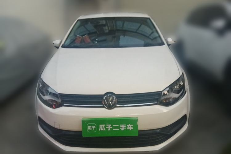 Used Volkswagen Polo 2016 1.4L Manual Fashion Model Front