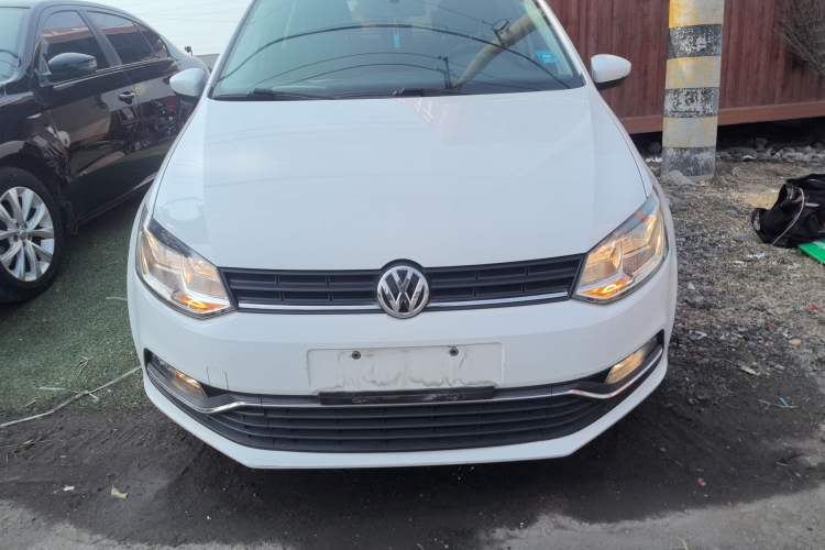 Used Volkswagen Polo 2016 1.6L Automatic Comfort Model Front
