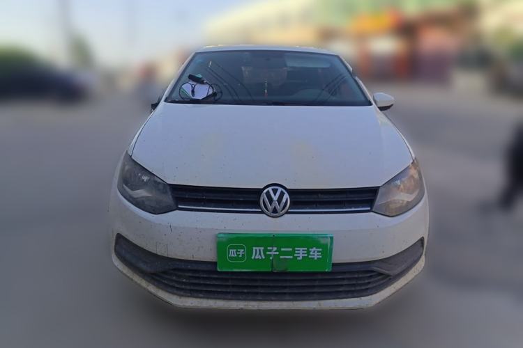 Used Volkswagen Polo 2016 1.4L Manual Fashion Model Front