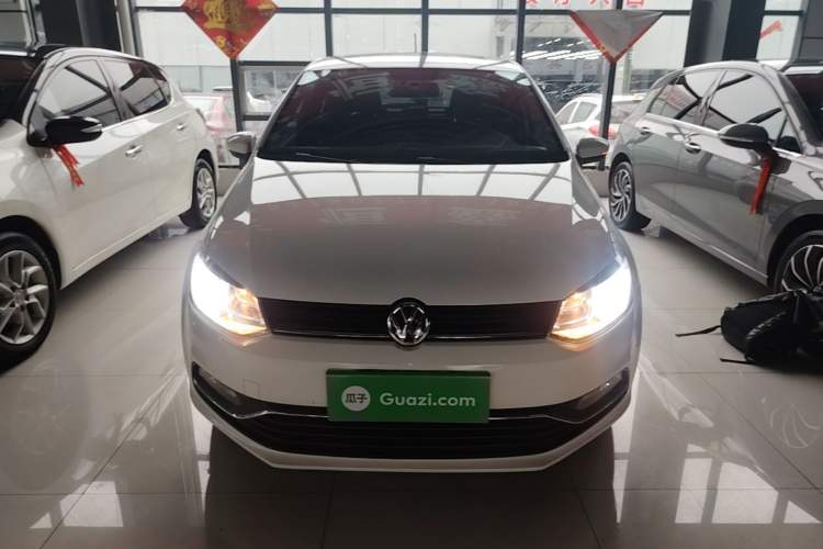 Used Volkswagen Polo 2016 1.6L Automatic Comfort Model Front
