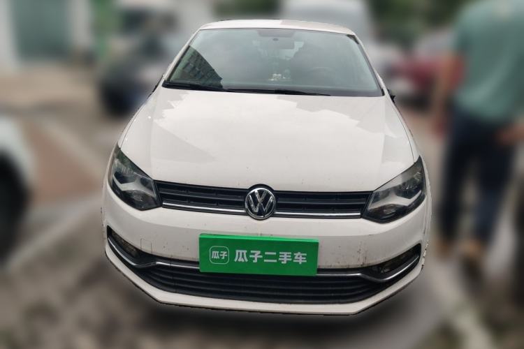 Used Volkswagen Polo 2016 1.4L Manual Fashion Model Front