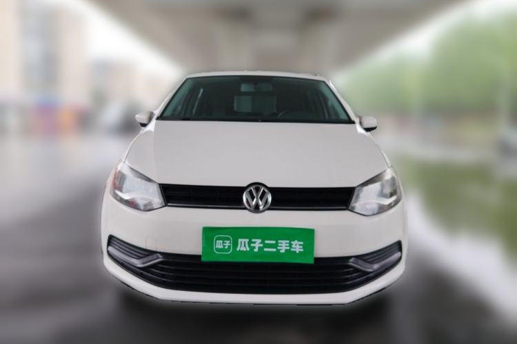 Used Volkswagen Polo 2016 1.4L Manual Fashion Model Front