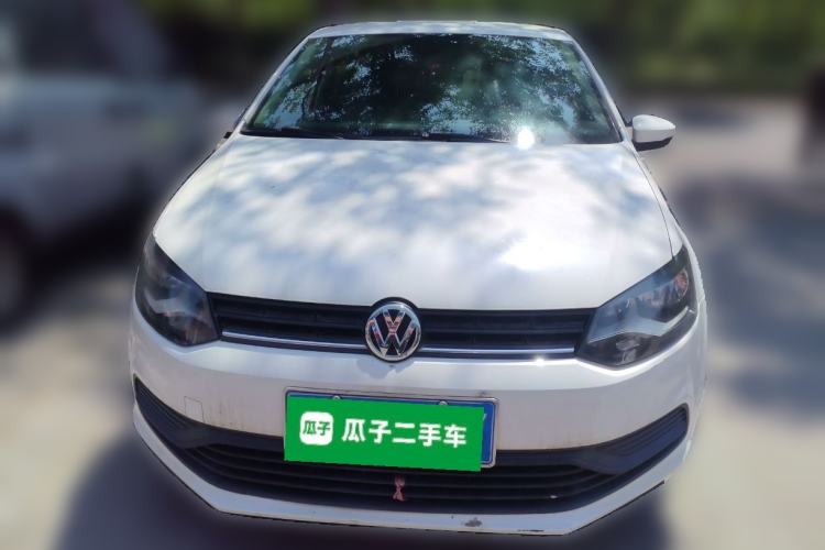 Used Volkswagen Polo 2016 1.4L Manual Fashion Model Front