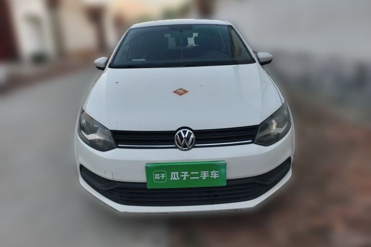 Used Volkswagen Polo 2016 1.4L Manual Fashion Model Front