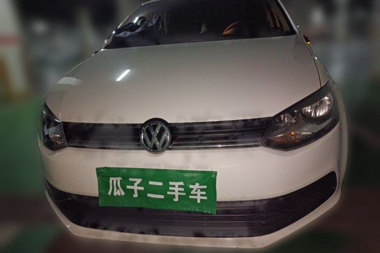 Used Volkswagen Polo 2016 1.4L Manual Fashion Model Front
