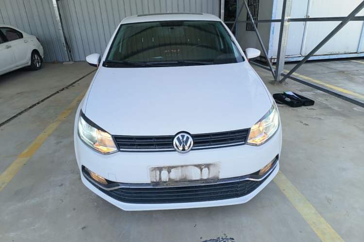 Used Volkswagen Polo 2016 1.6L Automatic Comfort Model Front