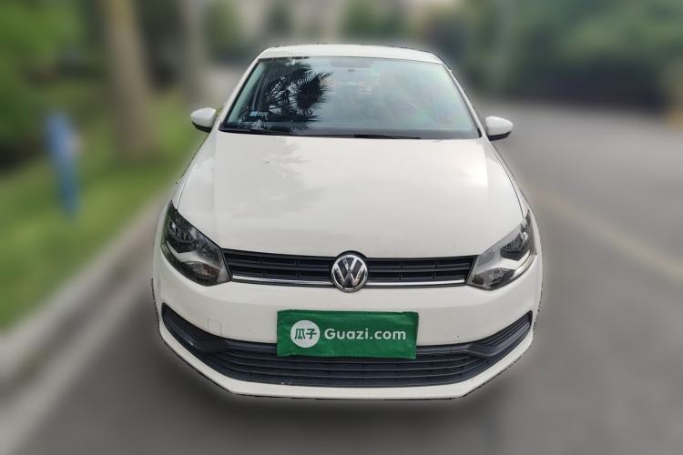 Used Volkswagen Polo 2016 1.4L Manual Fashion Model Front