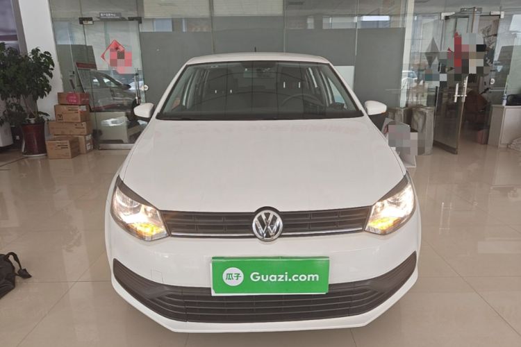 Used Volkswagen Polo 2016 1.4L Manual Fashion Model Front